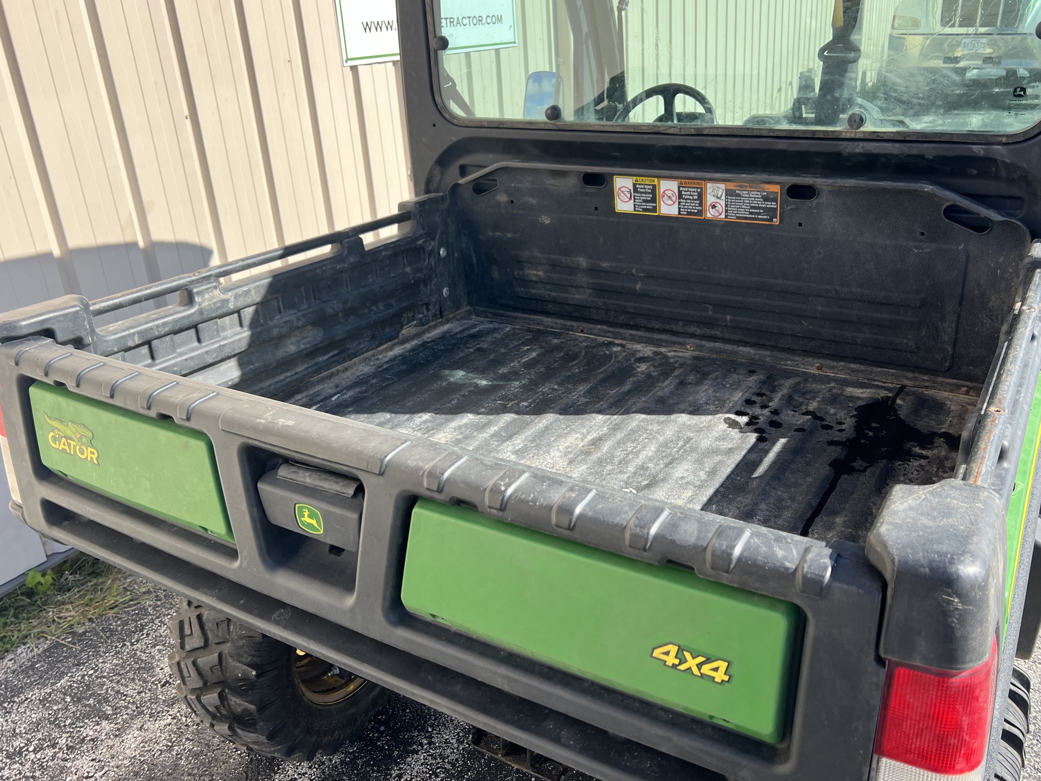  2023 John Deere XUV 835M at Heritage Tractor in Rogersville, MO