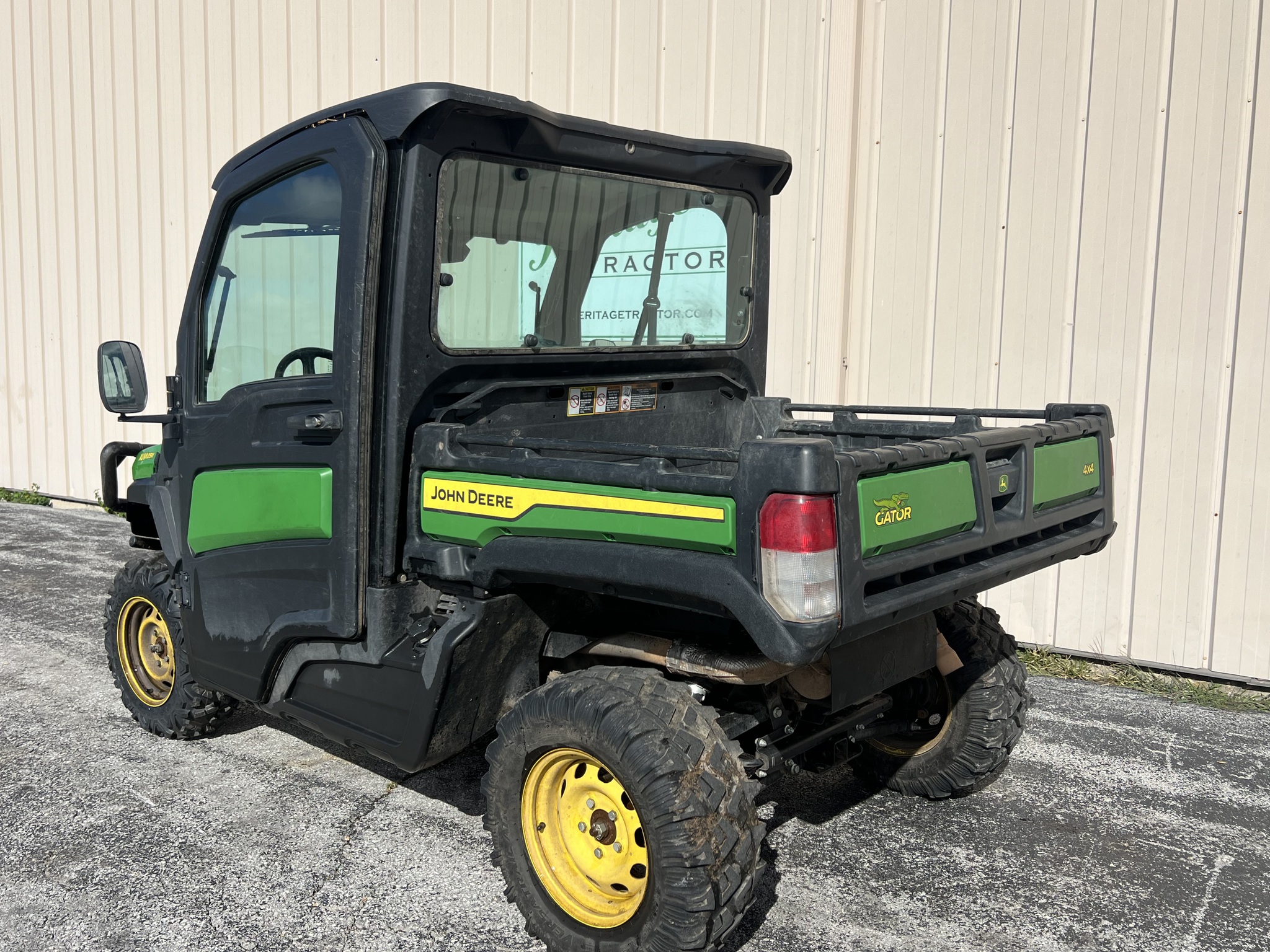  2023 John Deere XUV 835M at Heritage Tractor in Rogersville, MO