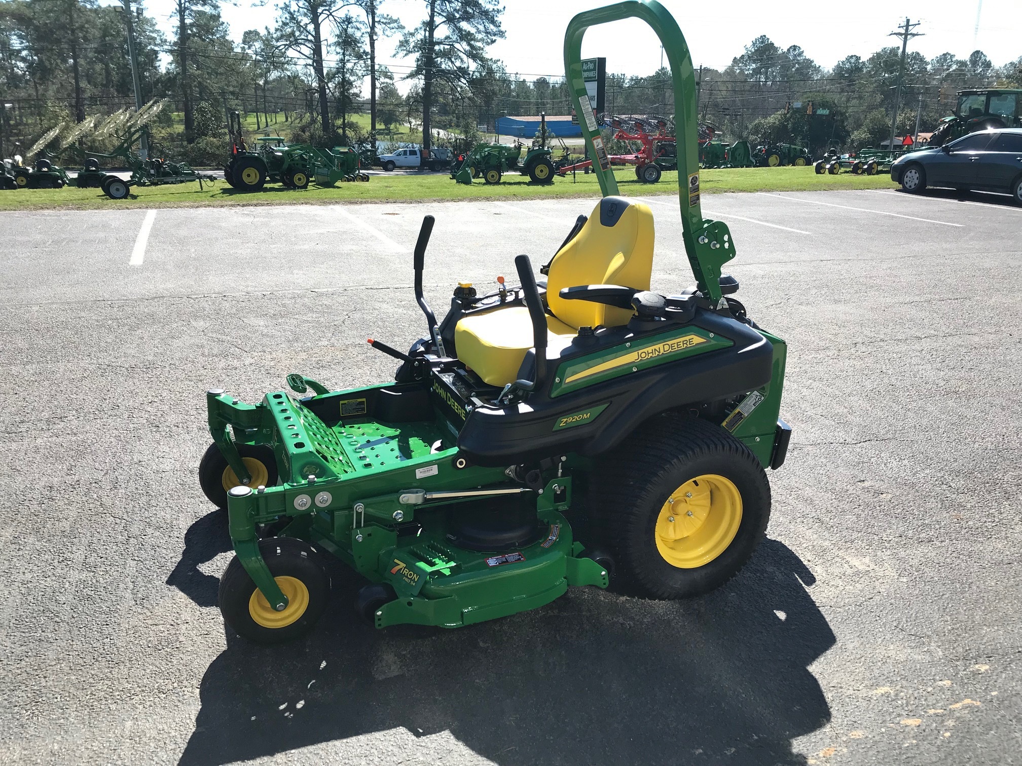 2025 John Deere Z920M Image 2
