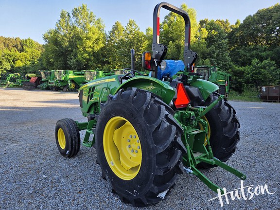 Photo of 2024 John Deere 5060E