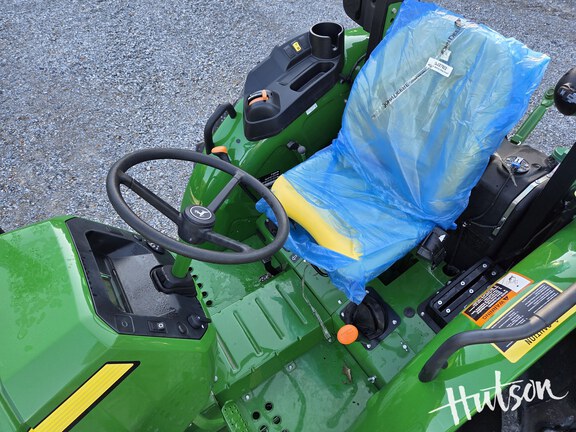 Photo of 2024 John Deere 5060E
