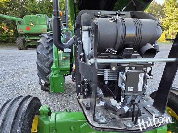 Photo of 2024 John Deere 5060E