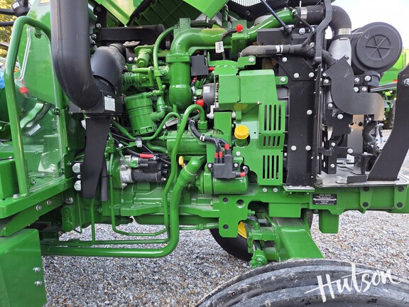 Photo of 2024 John Deere 5060E