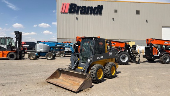 Photo of a 2023 John Deere 324G