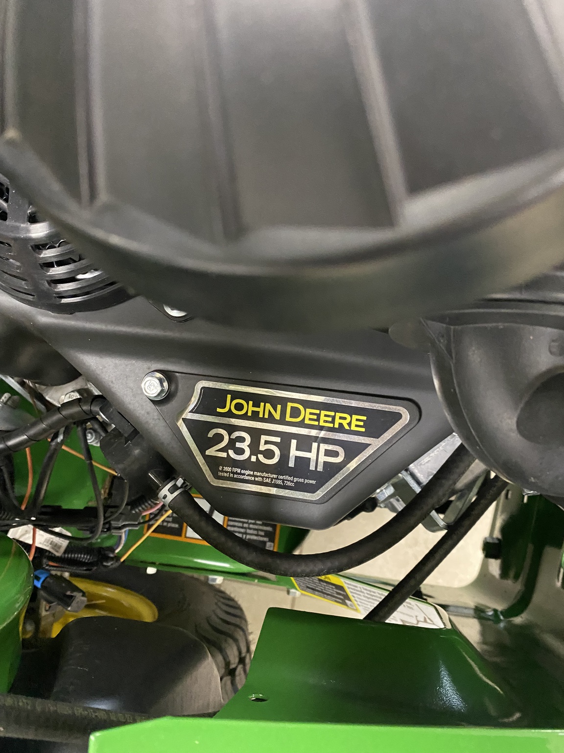 2025 John Deere Z920M Image 10