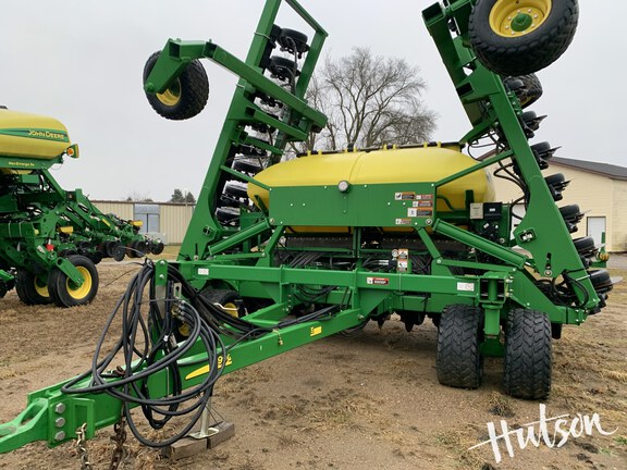 Photo of 2013 John Deere 1990