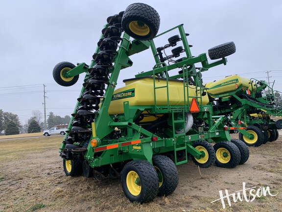 Photo of 2013 John Deere 1990
