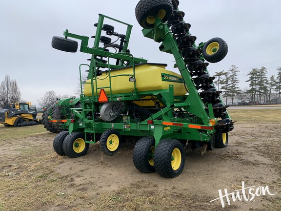 Photo of 2013 John Deere 1990