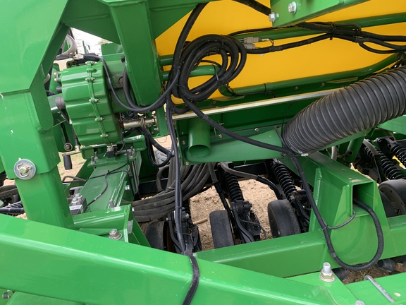 Photo of 2013 John Deere 1990
