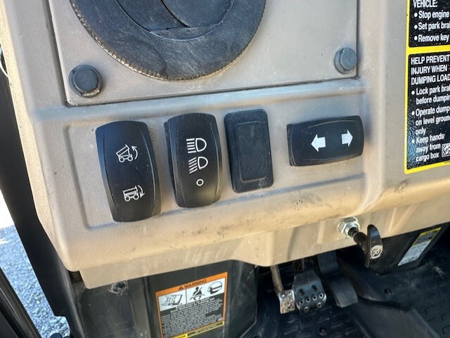  2019 John Deere XUV 835R at Heritage Tractor in Clinton, MO