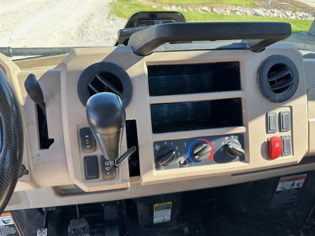  2019 John Deere XUV 835R at Heritage Tractor in Clinton, MO