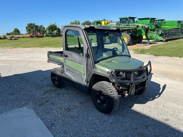  2019 John Deere XUV 835R at Heritage Tractor in Clinton, MO