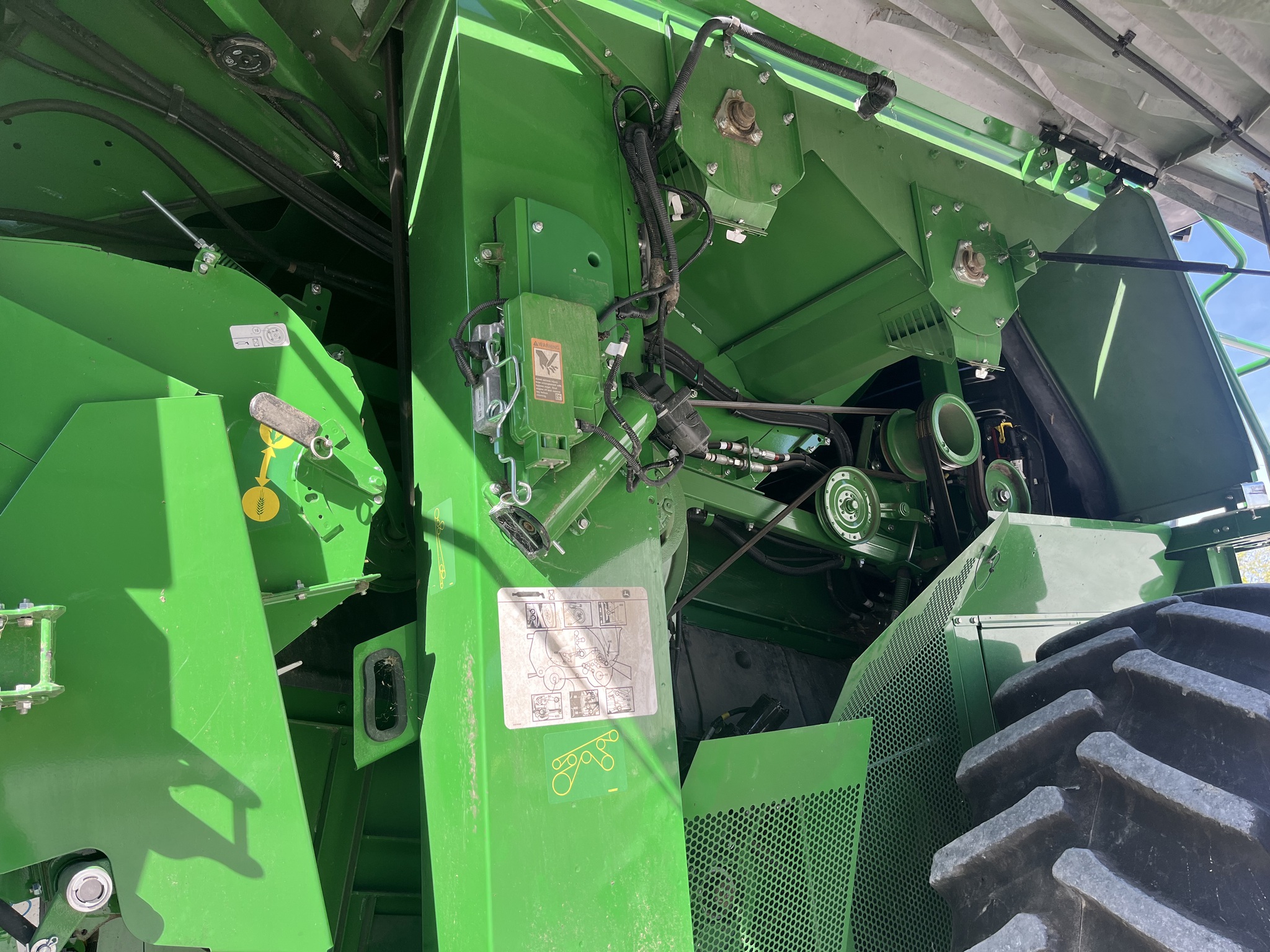 2024 John Deere S780 Image 19