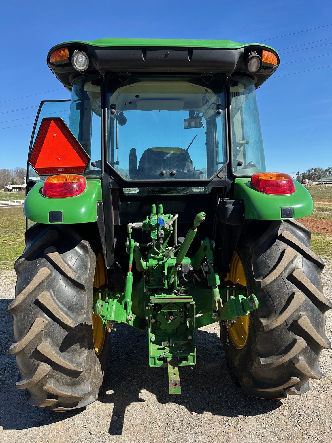 2021 John Deere 5090E Image 4
