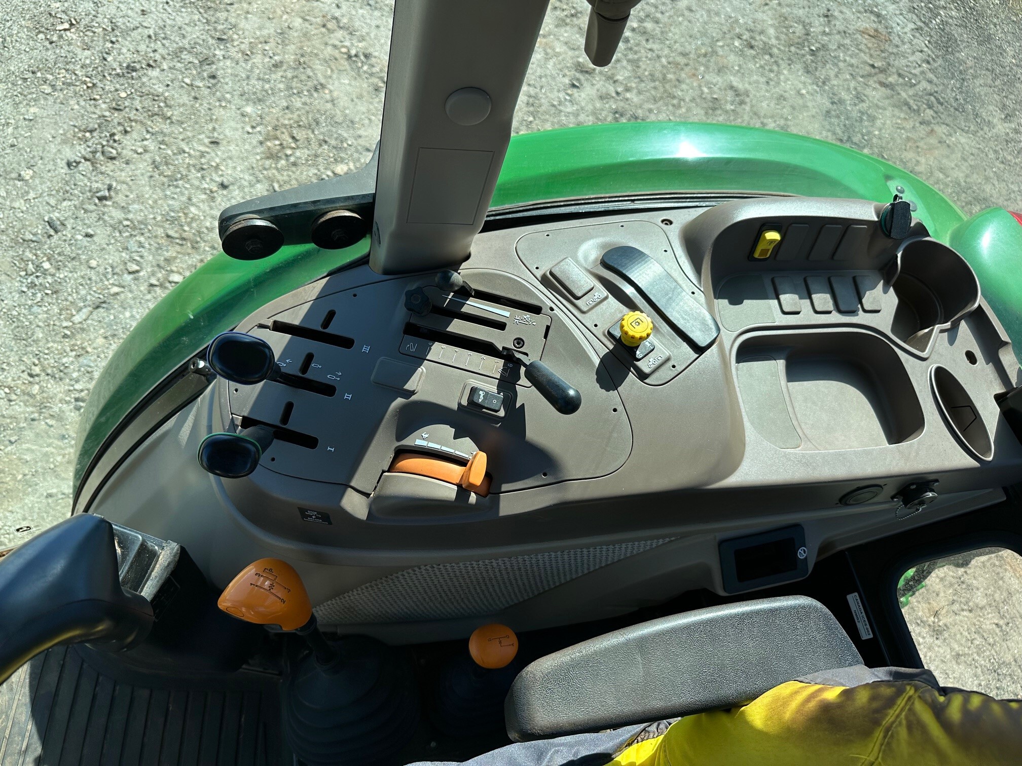 2021 John Deere 5090E Image 8
