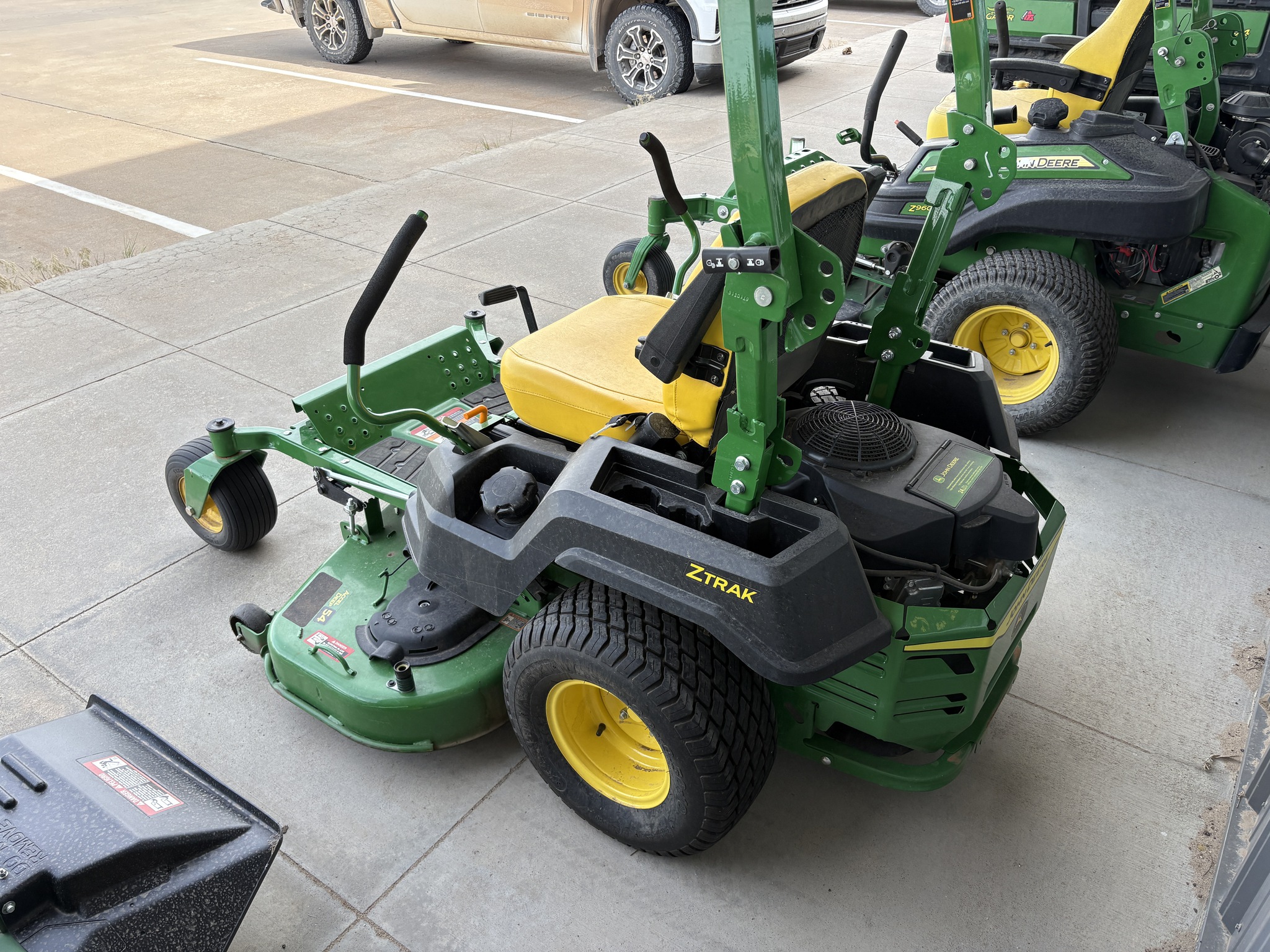 2024 John Deere Z530M Image 2