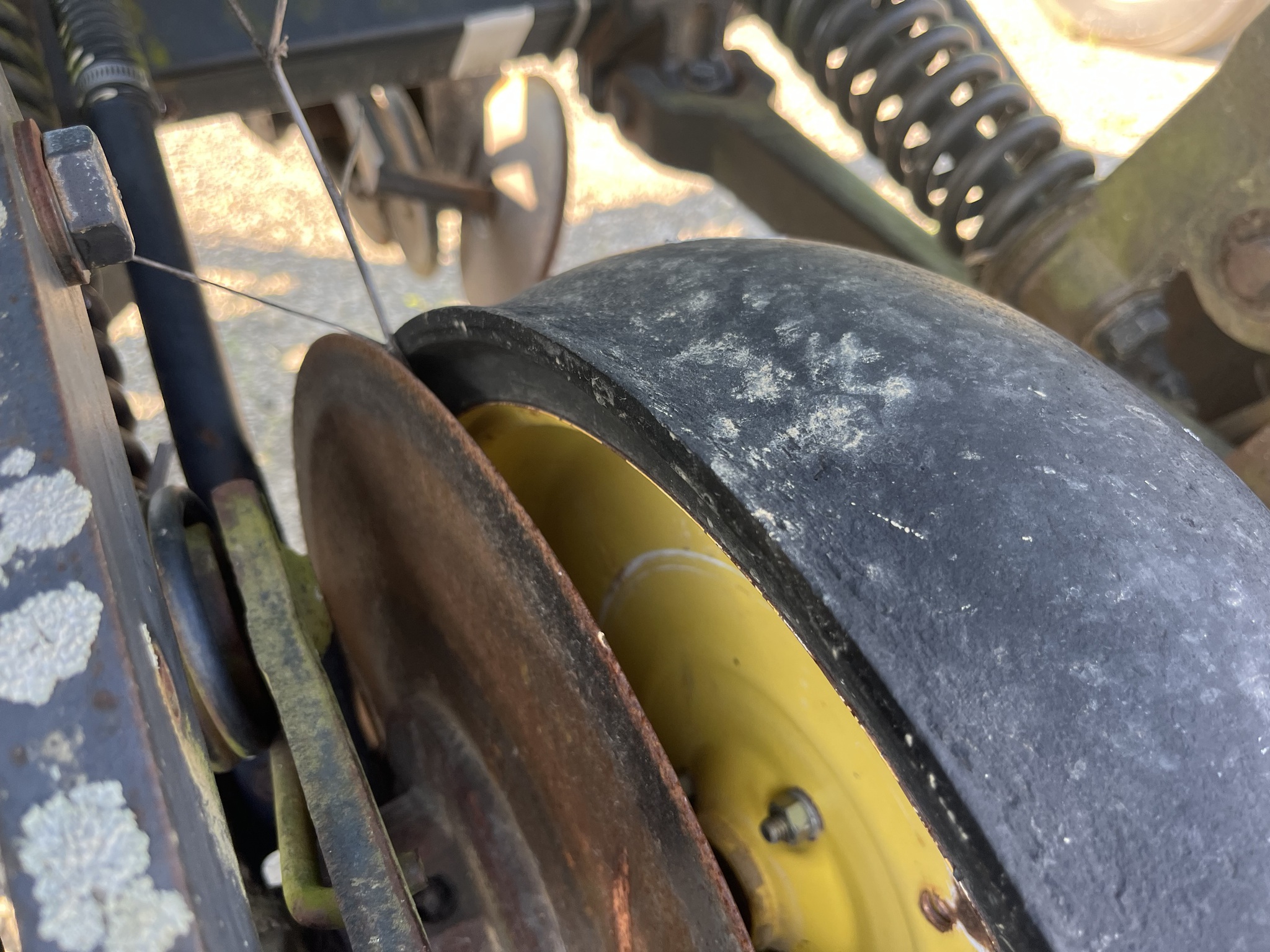 1992 John Deere 750 Image 13