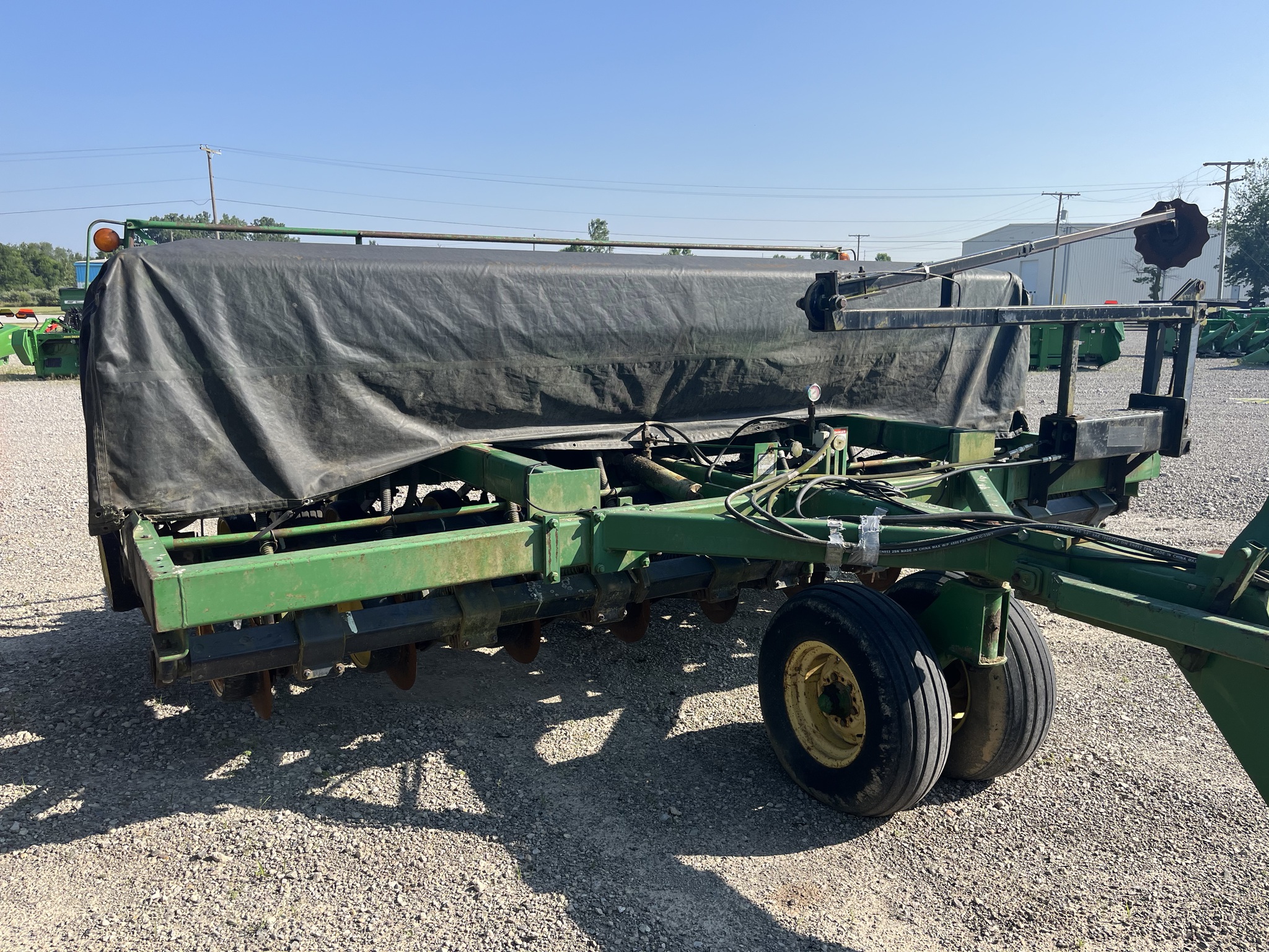 1992 John Deere 750 Image 6
