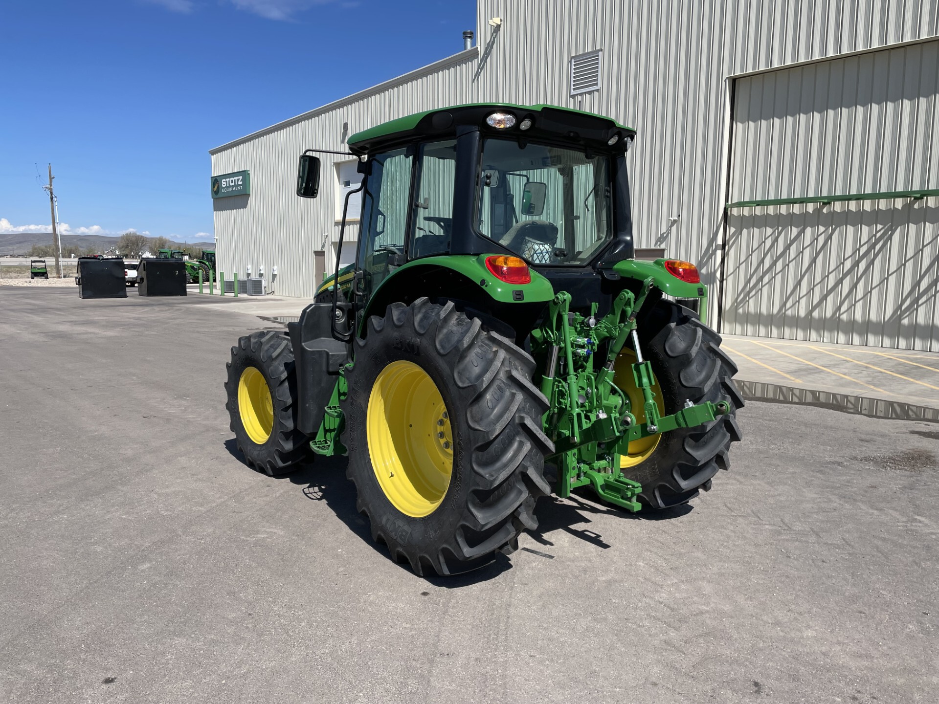 2023 John Deere 6110M Image 3