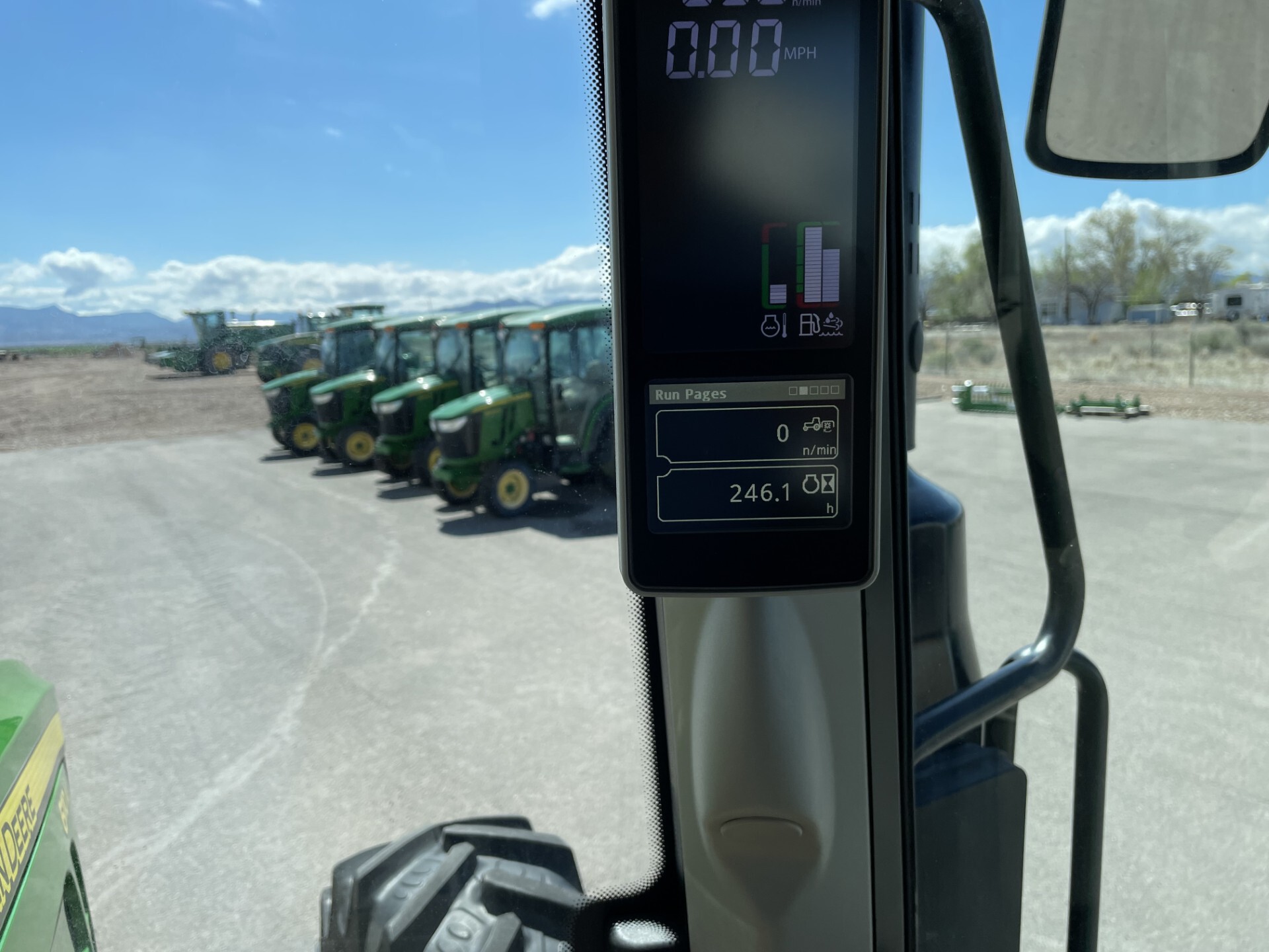 2023 John Deere 6110M Image 32