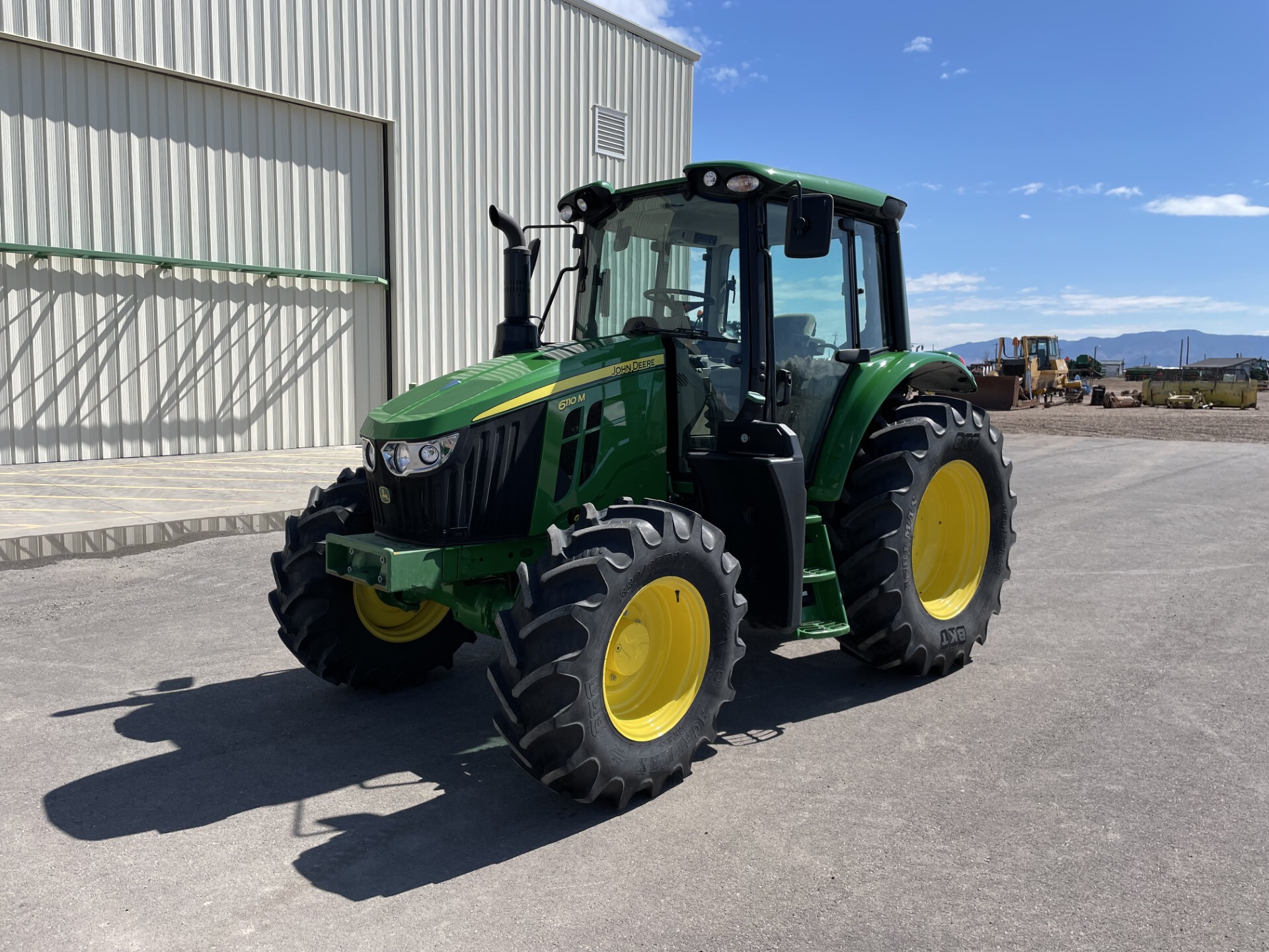 2023 John Deere 6110M Image 1