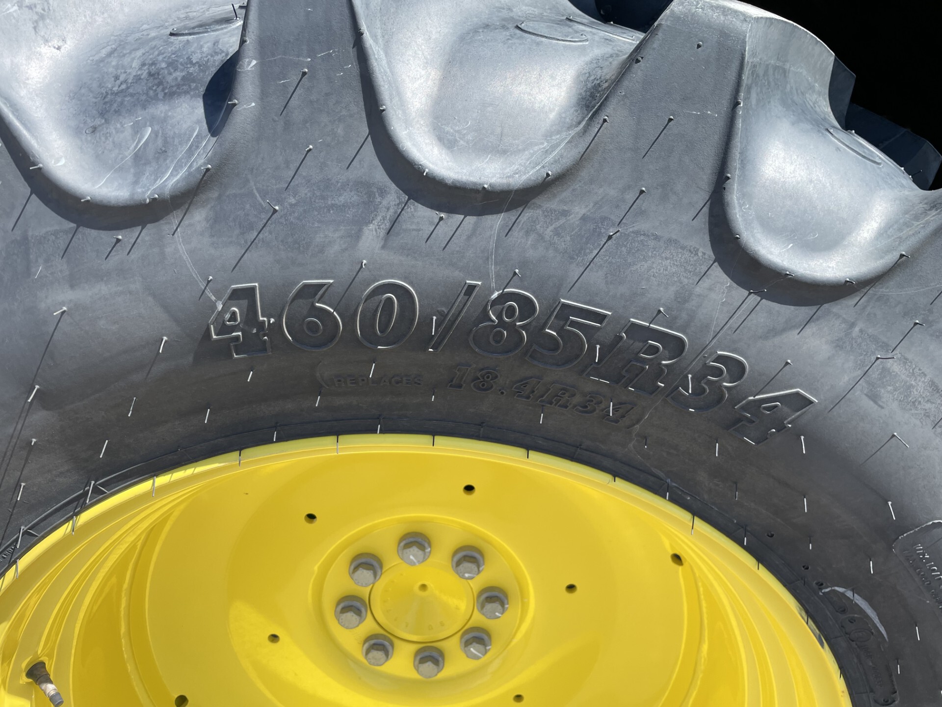 2023 John Deere 6110M Image 20