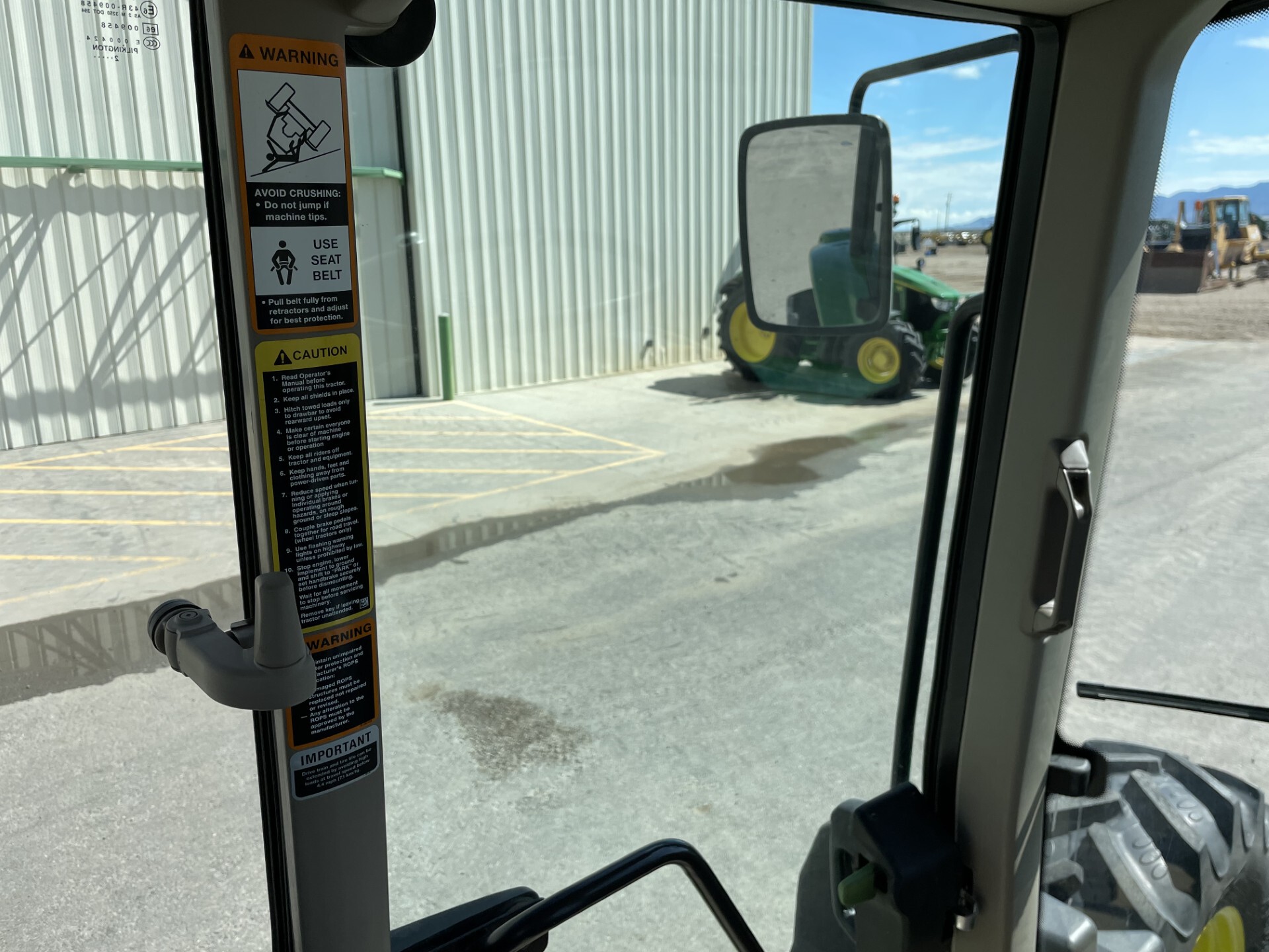 2023 John Deere 6110M Image 24