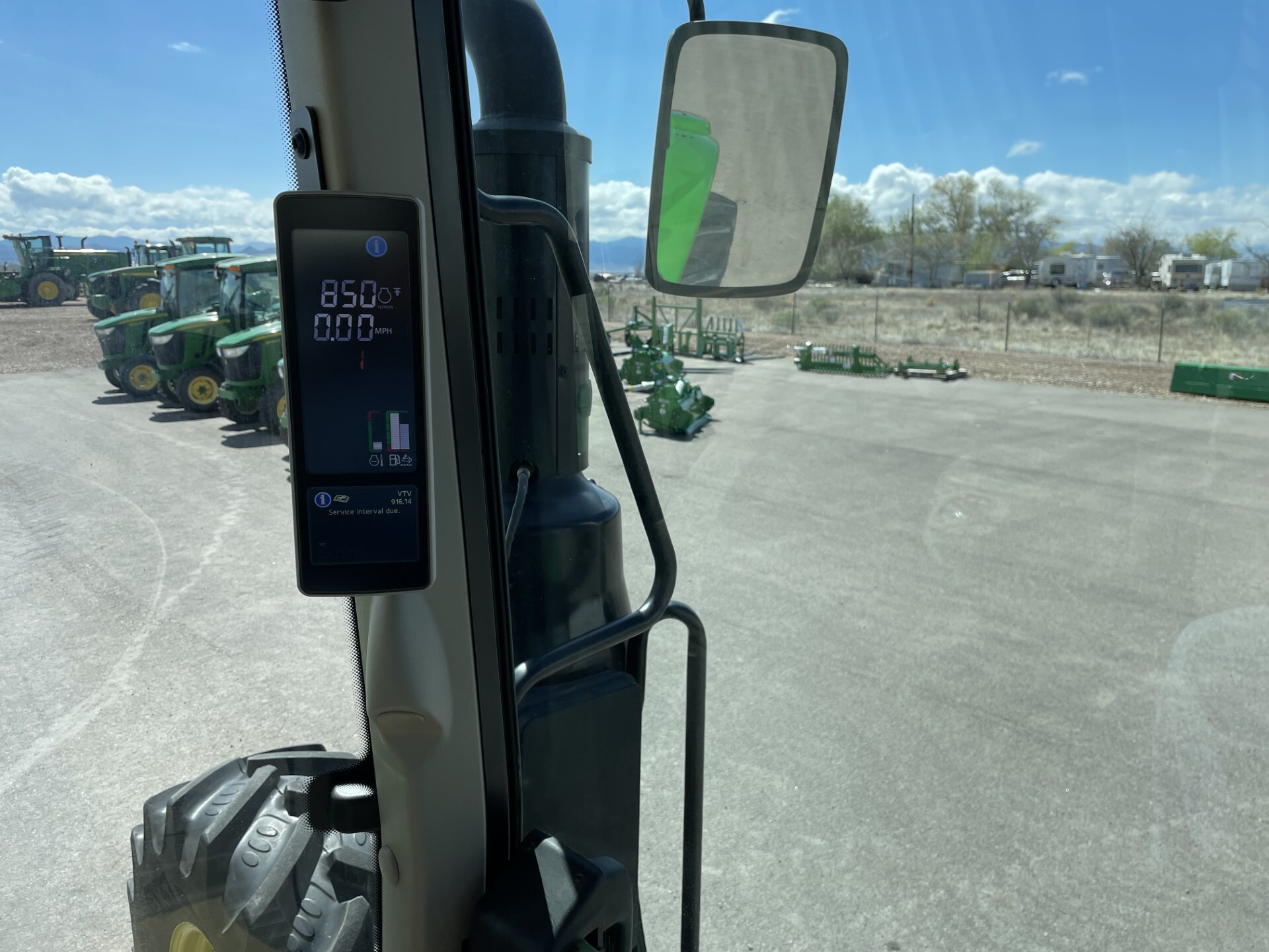 2023 John Deere 6110M Image 26