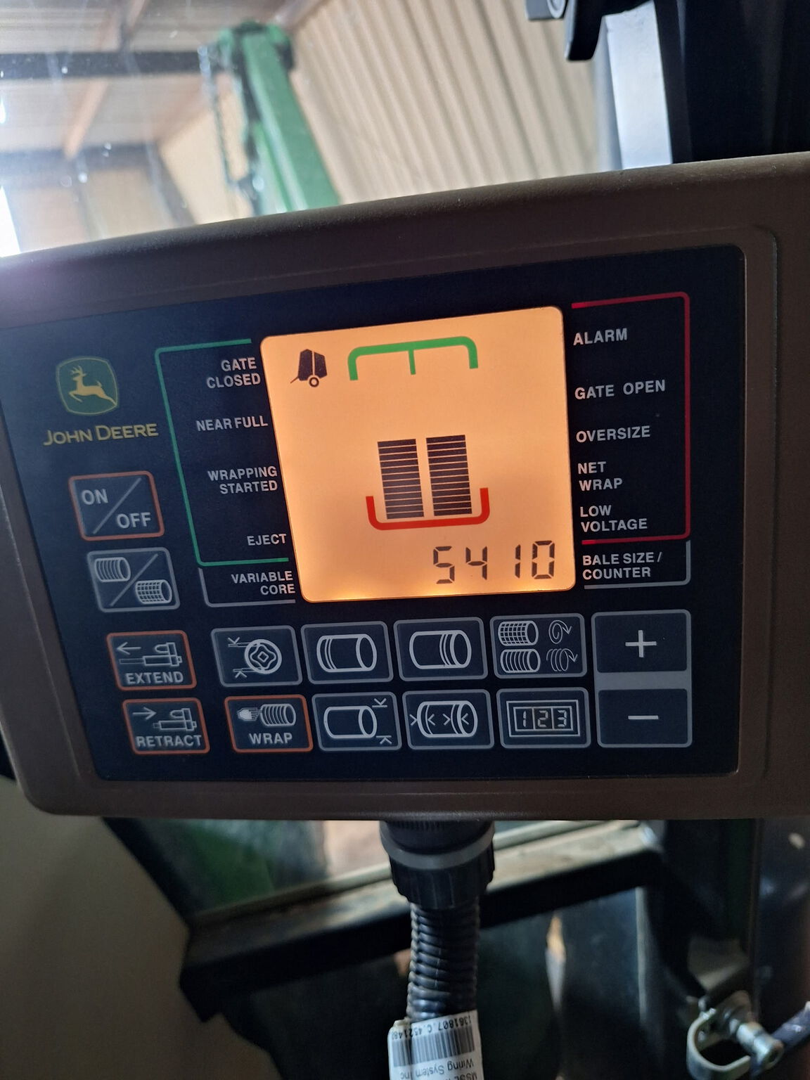 2021 John Deere 560M Image 14