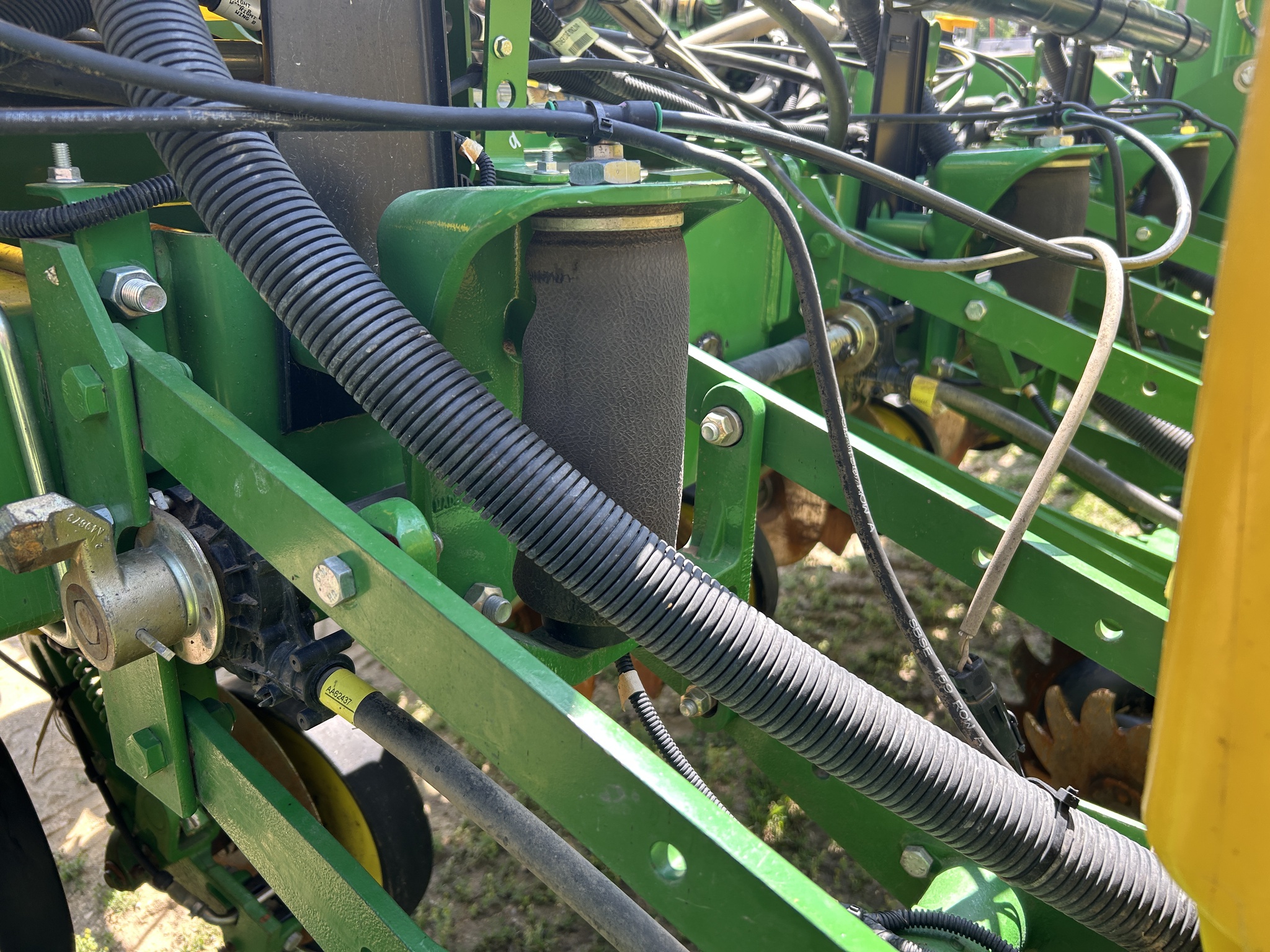2012 John Deere 1770NT Image 12
