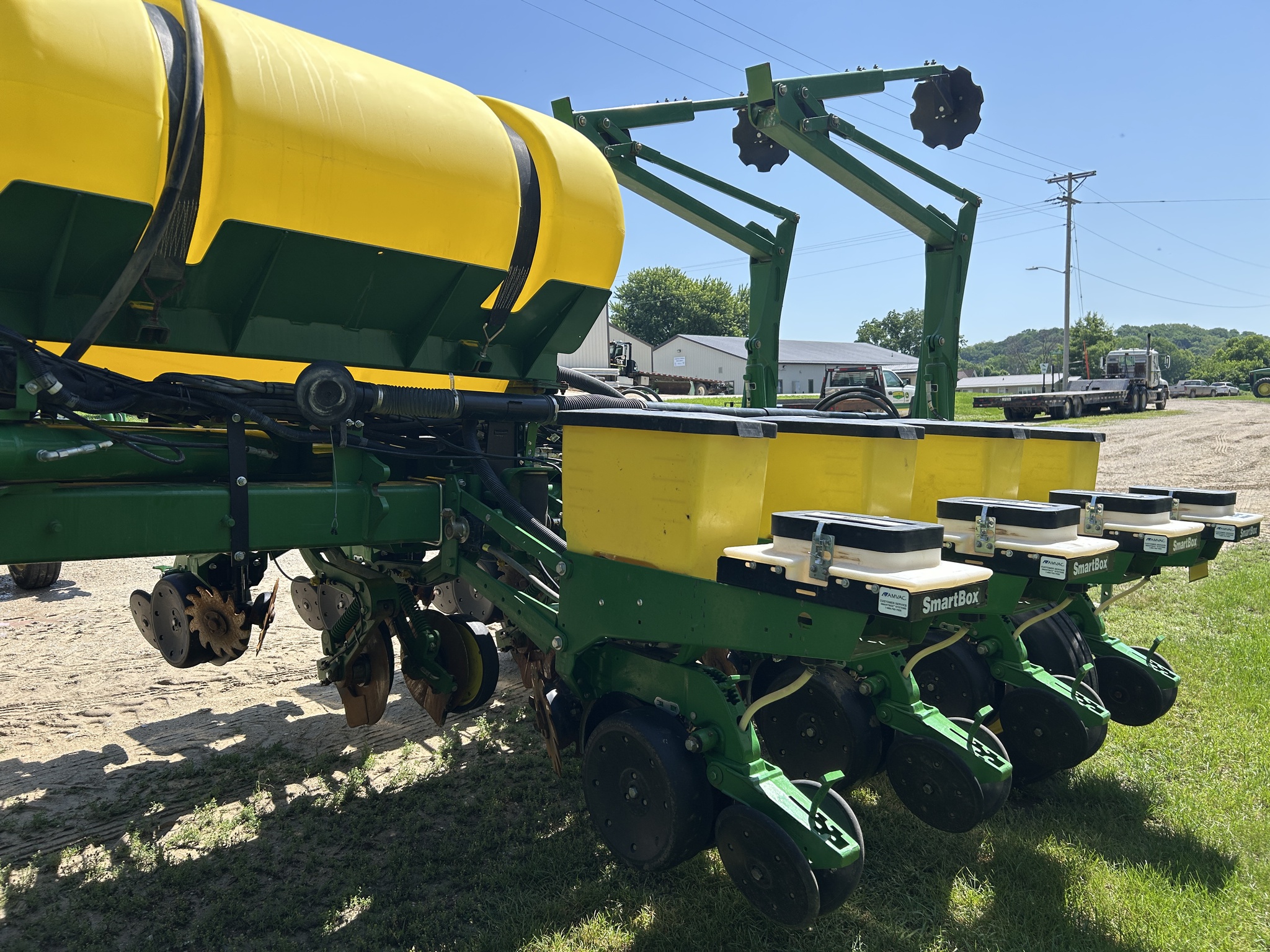 2012 John Deere 1770NT Image 13