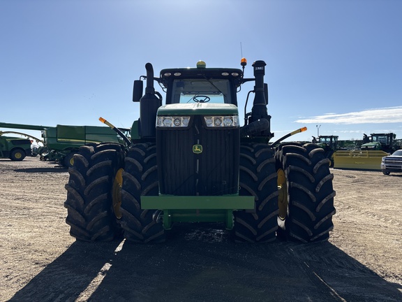 Used 2021 John Deere 9520R Articulated 4WD Tractors at Horizon Ag & Turf in Vermilion, AB - Photo2