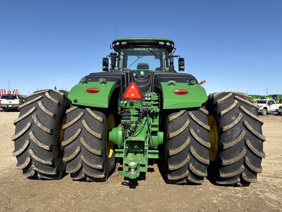 Used 2021 John Deere 9520R Articulated 4WD Tractors at Horizon Ag & Turf in Vermilion, AB - Photo8