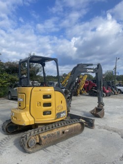 2019 John Deere 35G Image 3
