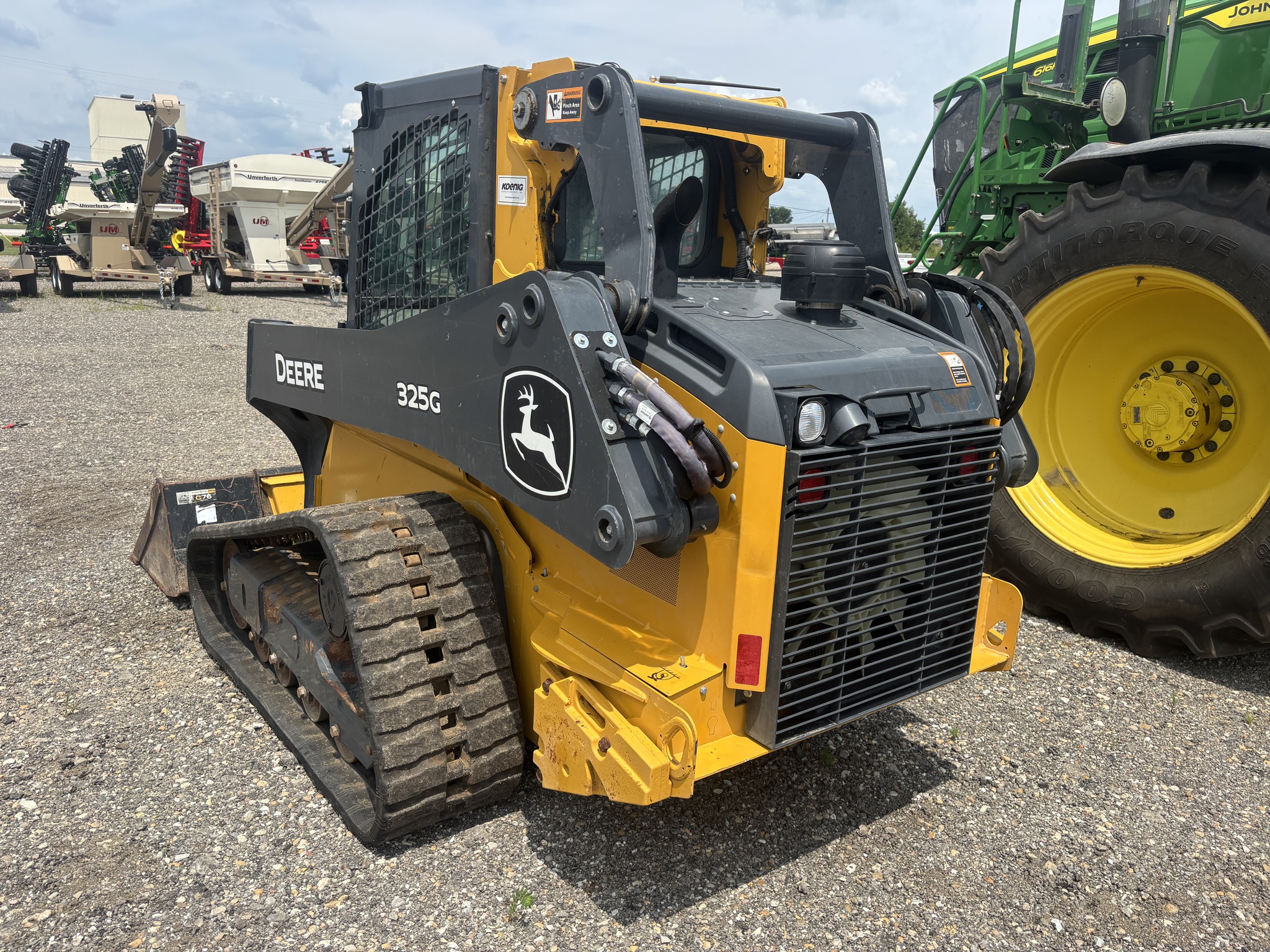 Used 2023 John Deere 325G Compact Track Loaders at Koenig Equipment in Greenfield, IN - PhotoXL4