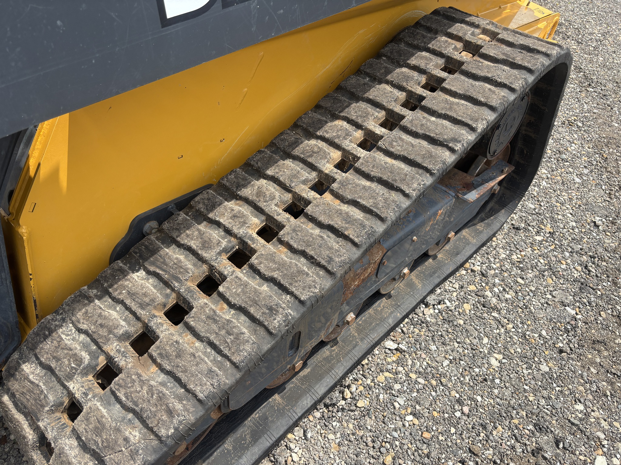 Used 2023 John Deere 325G Compact Track Loaders at Koenig Equipment in Greenfield, IN - PhotoXL13