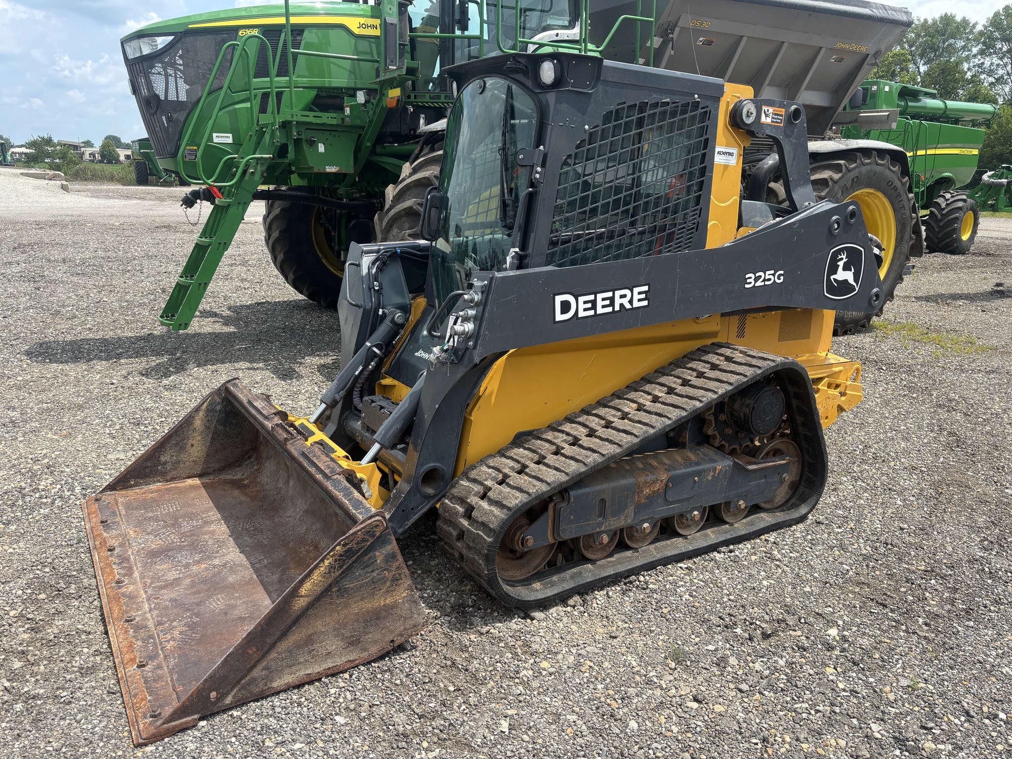 Used 2023 John Deere 325G Compact Track Loaders at Koenig Equipment in Greenfield, IN - PhotoXL6