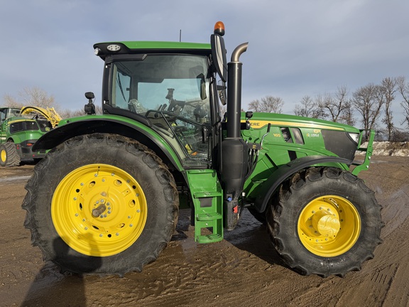 2025 John Deere 6R 165 - Photo2