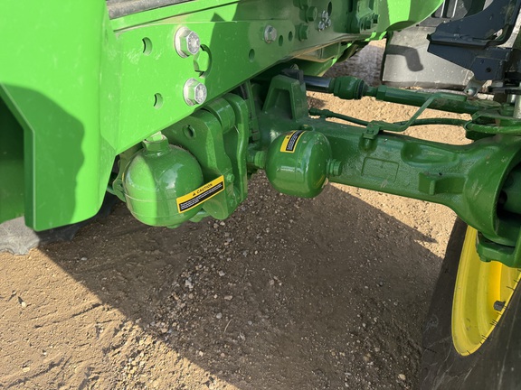 2025 John Deere 6R 165 - Photo11