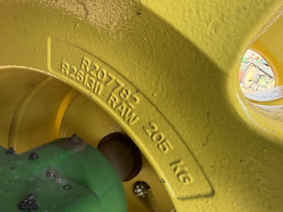 2025 John Deere 6R 165 - Photo16