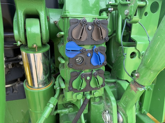 2025 John Deere 6R 165 - Photo25