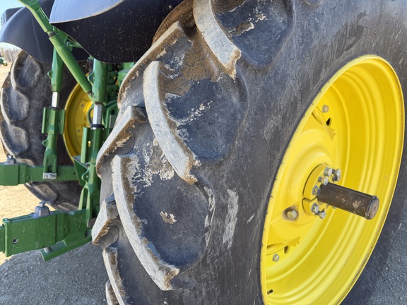 2025 John Deere 6R 165 - Photo15