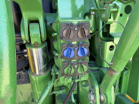 2025 John Deere 6R 165 - Photo25