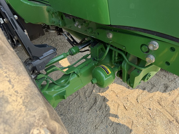2025 John Deere 6R 165 - Photo13