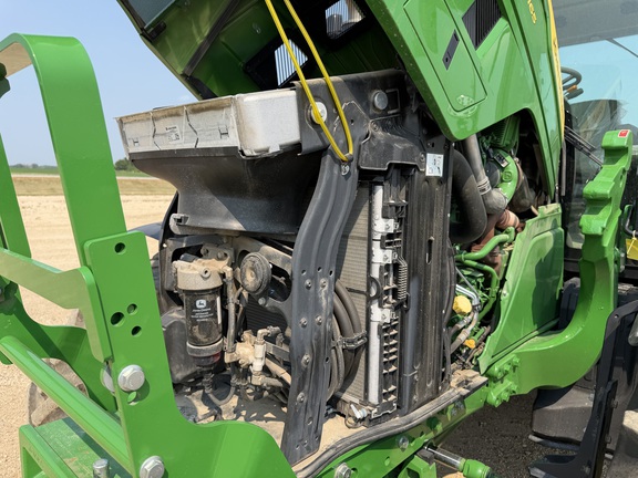 2025 John Deere 6R 165 - Photo23