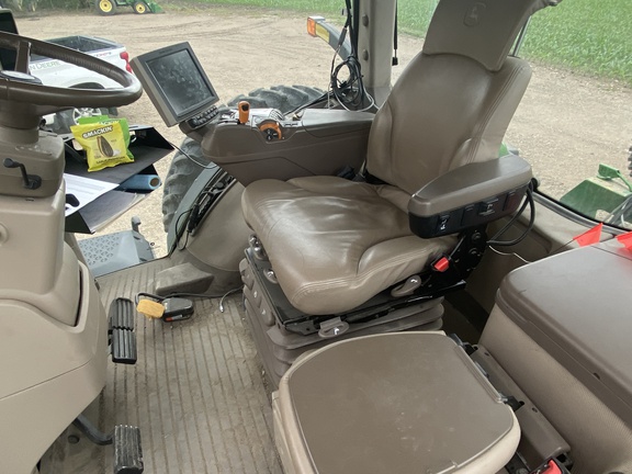 2019 John Deere 8320R - Photo24