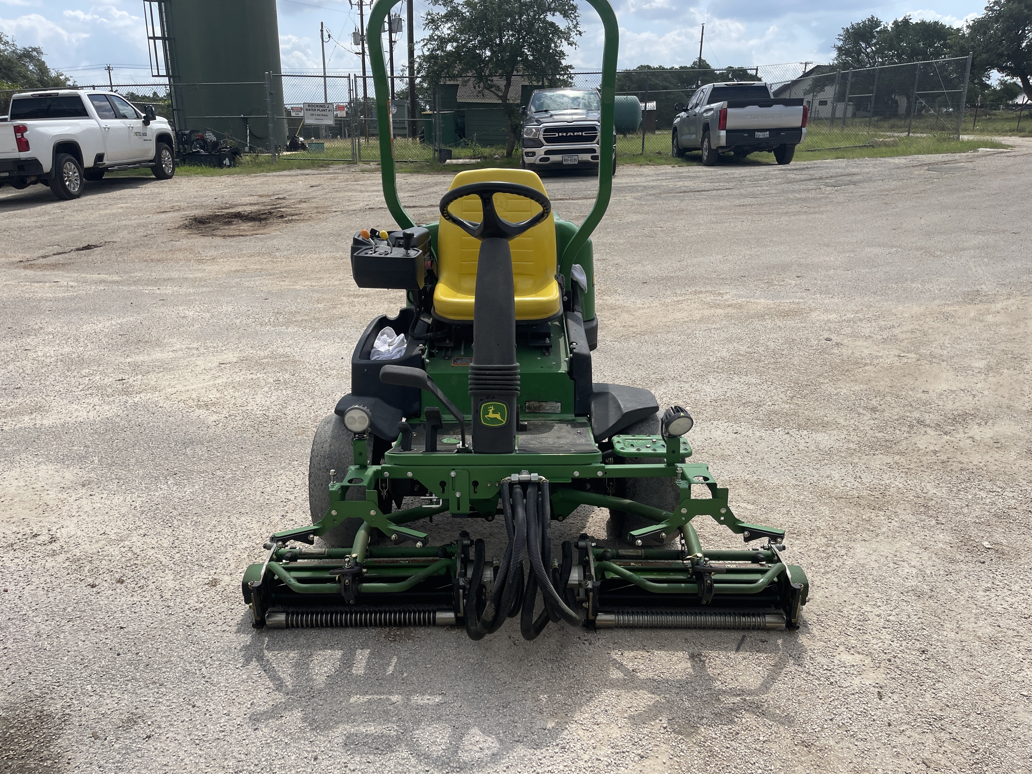 2022 John Deere 2550 Image 4