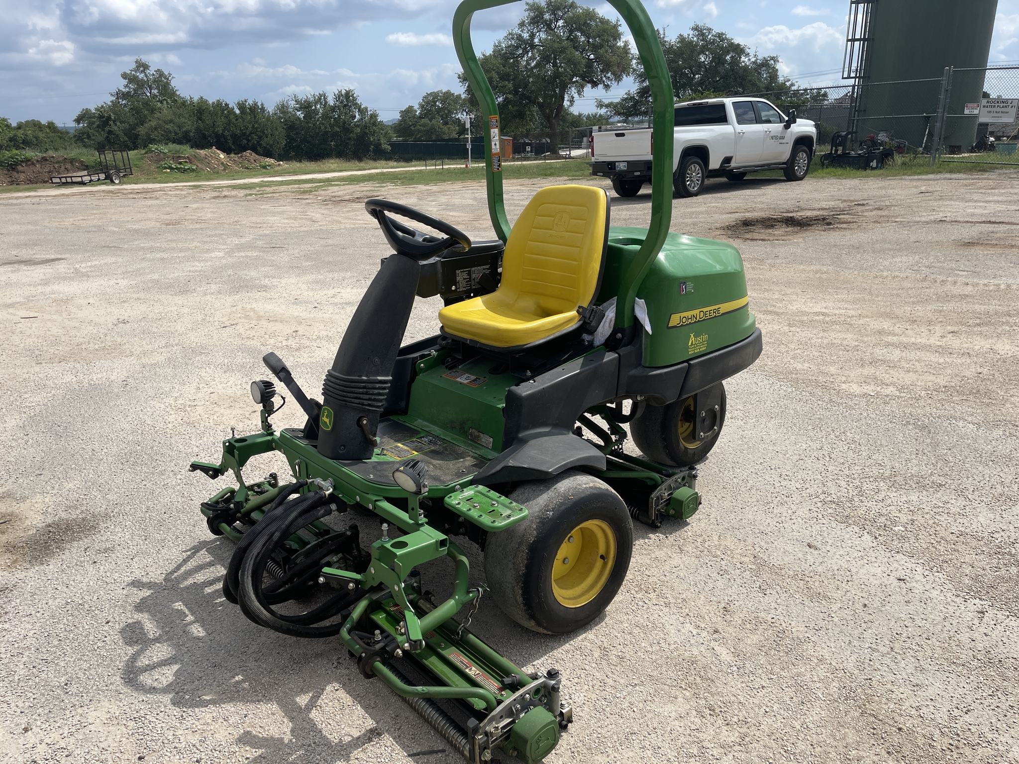 2022 John Deere 2550 Image 3