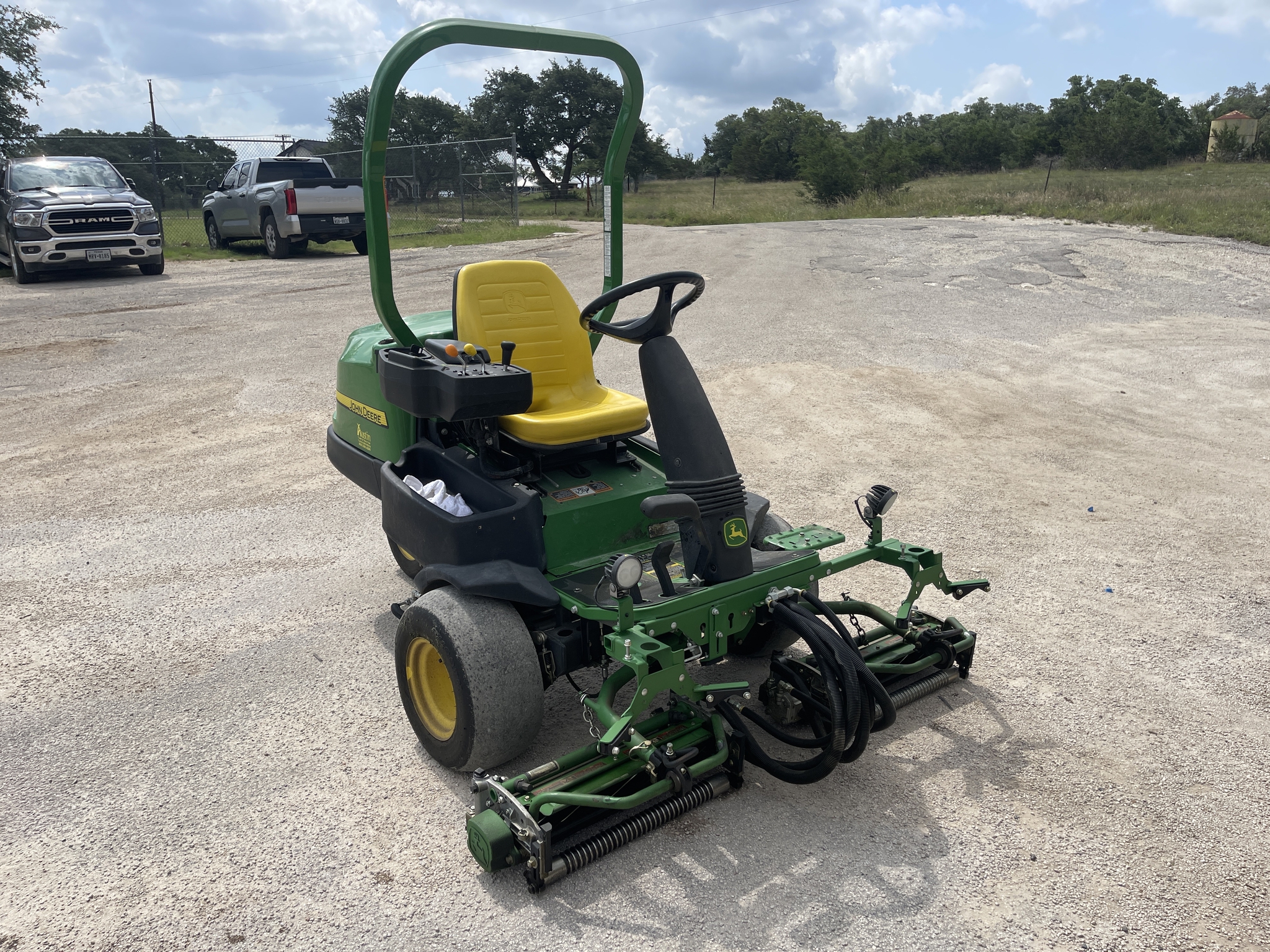 2022 John Deere 2550 Image 5