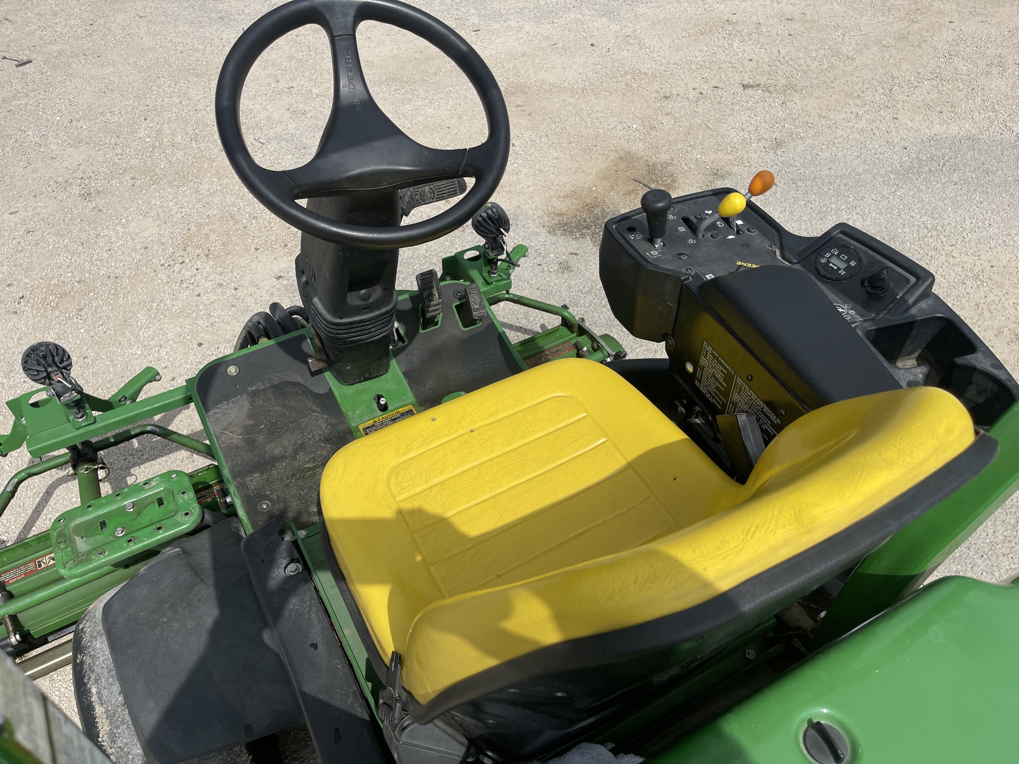 2022 John Deere 2550 Image 13